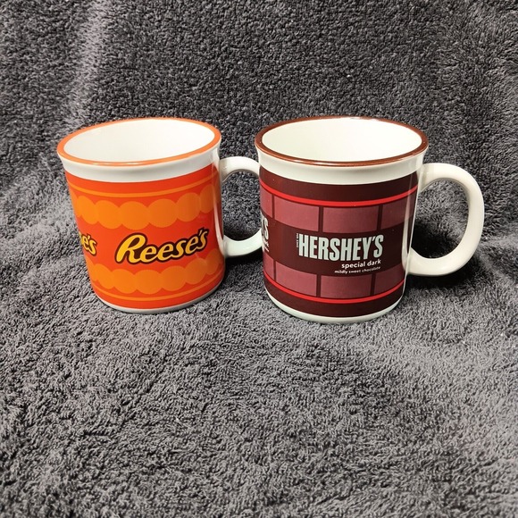 hershey Other - Lot 2 Coffee/Hot CHocolate Mugs Reese's Hershey's Special Dark collectable NB #8